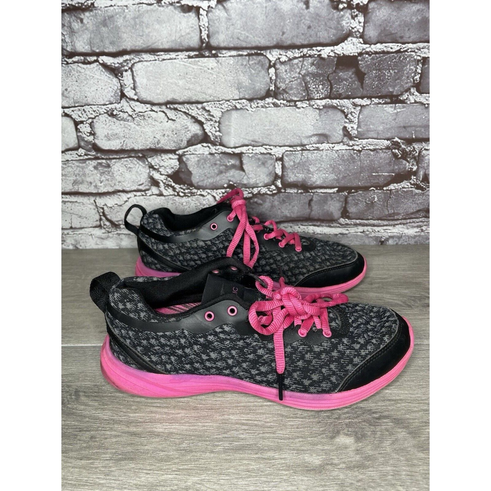 Other Vionic Python Black Pink Lace Up Comfort Athletic Sneakers W Size US 7.5 / IT 37.5 - 22 Thumbnail