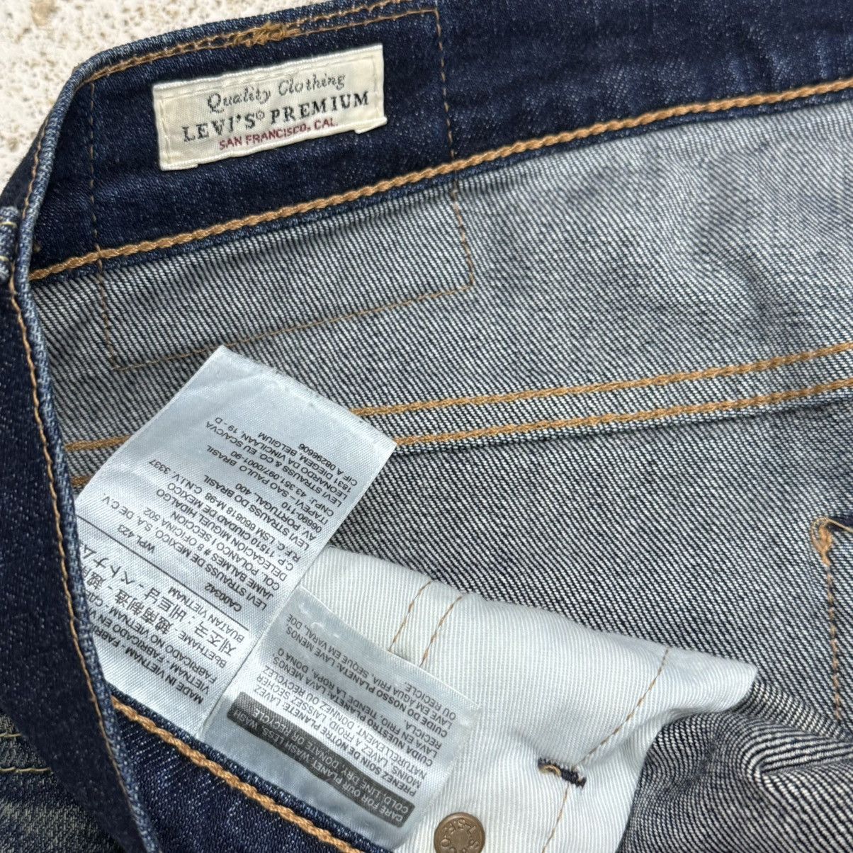 Levi's Levis 569 Big E Distressed Repaired Stretch Denim Pants Size US 35 - 16 Thumbnail