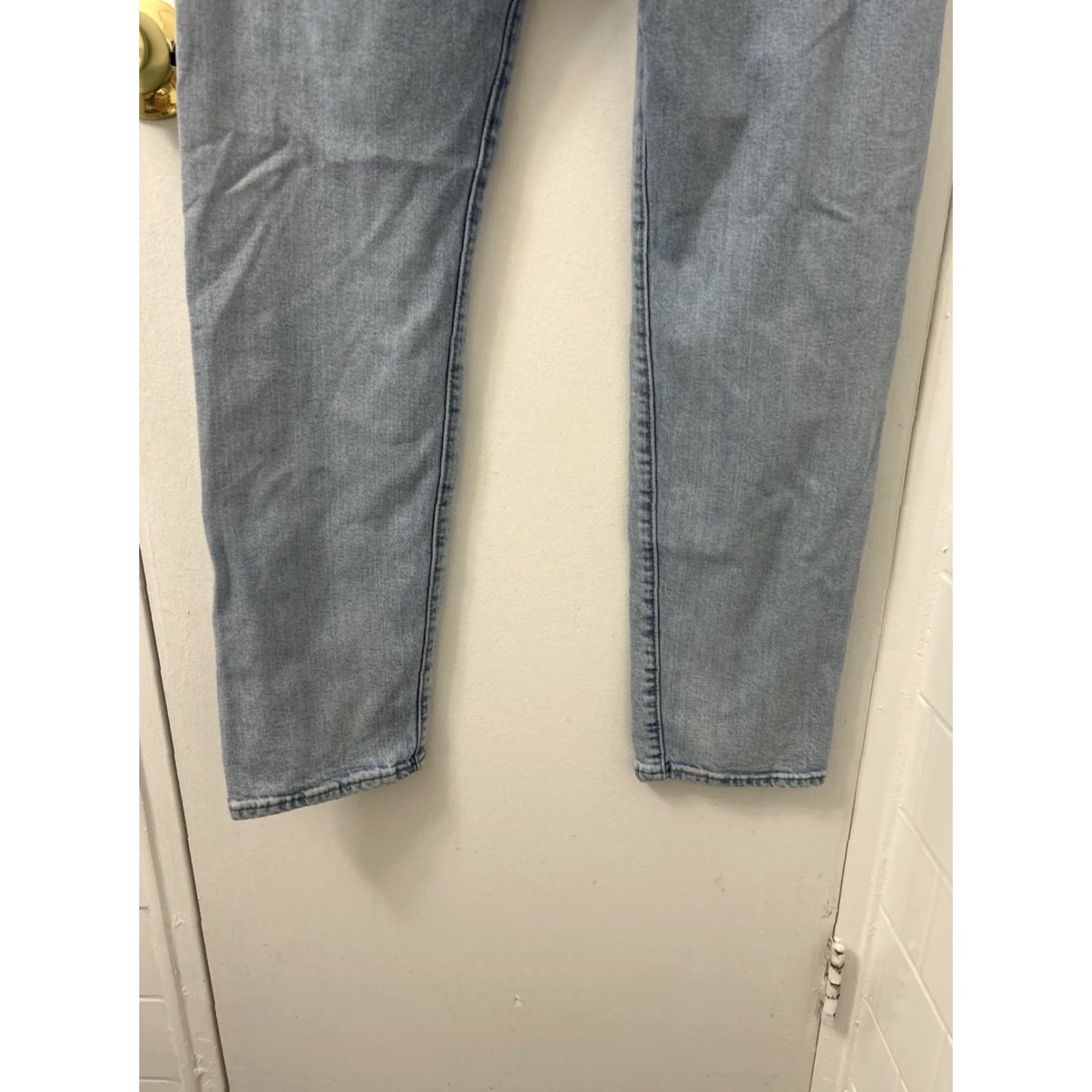 Levi's VINTAGE Levi's 502 Jeans Mens 32x32 Light Blue Zipper Denim Taper Straight Stretch Regular 32in Inseam 500 Series Size US 32 / EU 48 - 7 Thumbnail