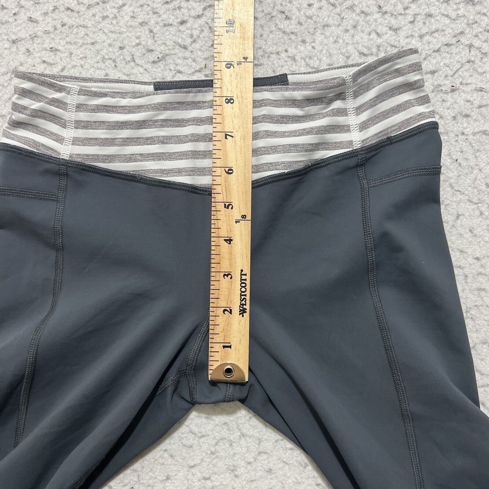 Lululemon LuluLemon Capri Length Wet Dry Warm Leggings Gray Yoga Pants Size 27" / US 4 / IT 40 - 10 Thumbnail