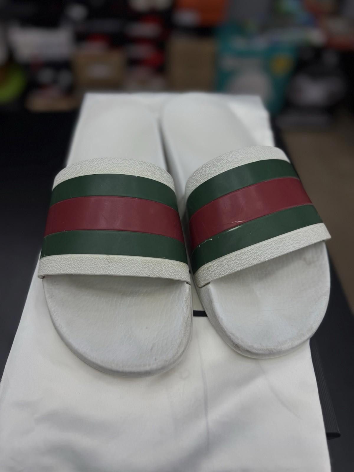 Gucci OG GG Gucci Men’s Slide Size 9G With Box Authentic Pre Owned Size US 9 / EU 42 - 4 Thumbnail
