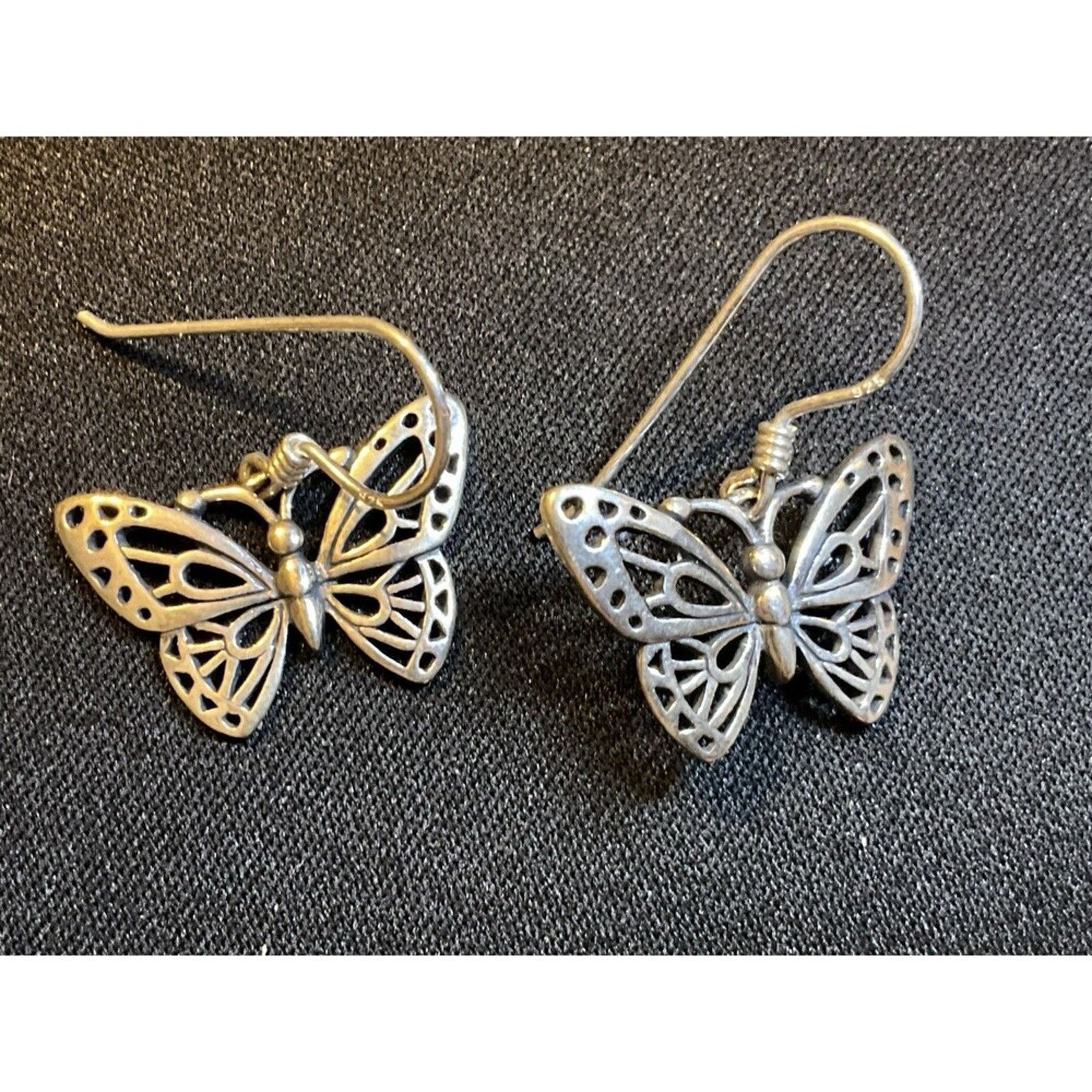 Other 925 Sterling Silver Fish Hook Butterfly Earrings Size ONE SIZE - 1 Thumbnail