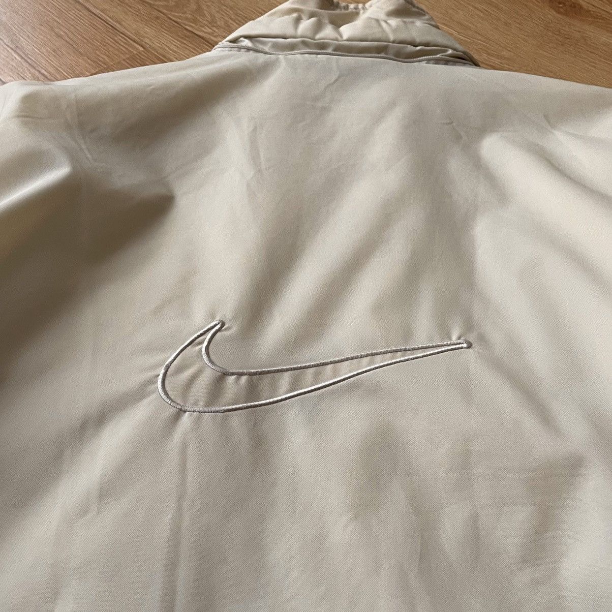 Nike 90s Vintage Nike Swoosh Logo Raincoat Puffer Jacket Full Zip Size US L / EU 52-54 / 3 - 4 Thumbnail