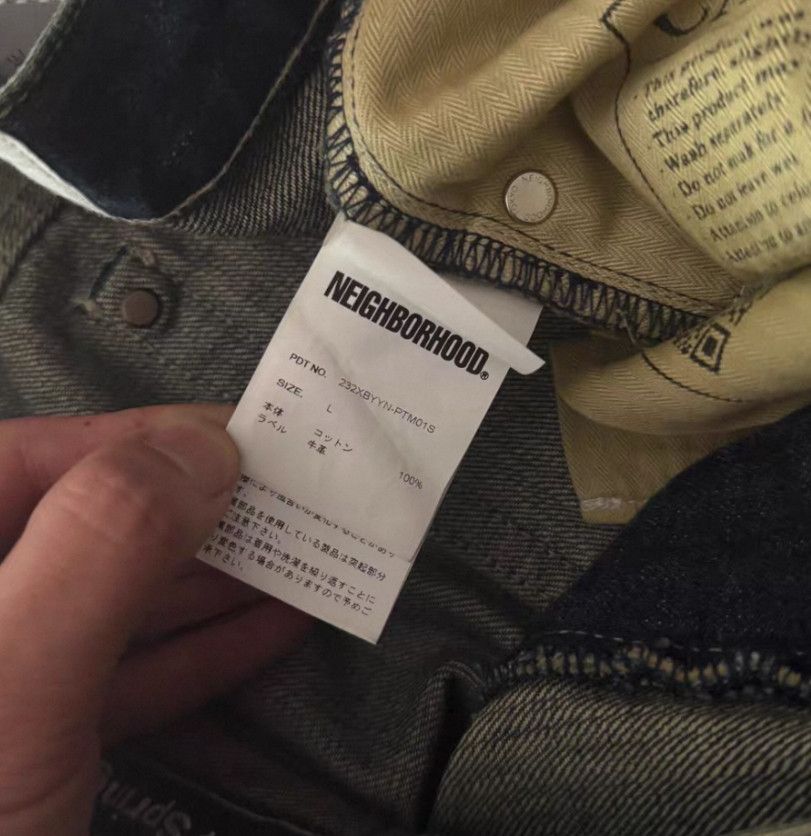Neighborhood Neighborhood size L Distressed Slashed Washed Jeans Size US 30 / EU 46 - 7 Thumbnail