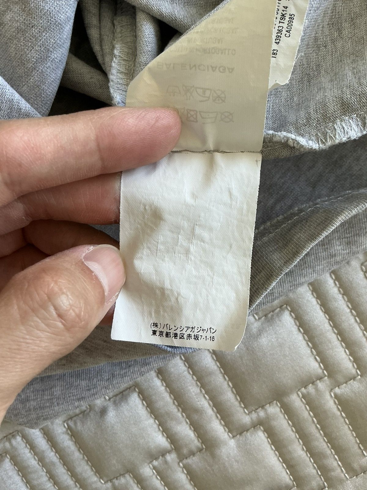 Balenciaga Balenciaga Gray Back Logo T-shirt size XL Size US XL / EU 56 / 4 - 7 Thumbnail