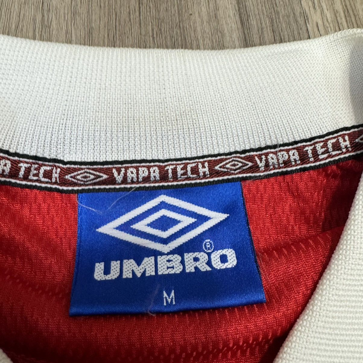 Umbro manchester united 98/99 champions league home shirt #3 Irwin Size US M / EU 48-50 / 2 - 11 Thumbnail