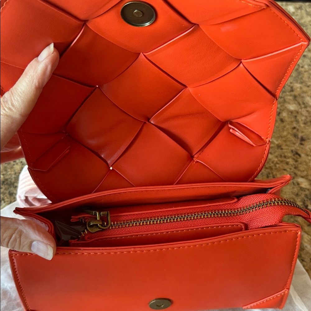 Anthropologie Anthropologie Orange Puffy Woven Crossbody Bag. NWT. Size ONE SIZE - 6 Thumbnail