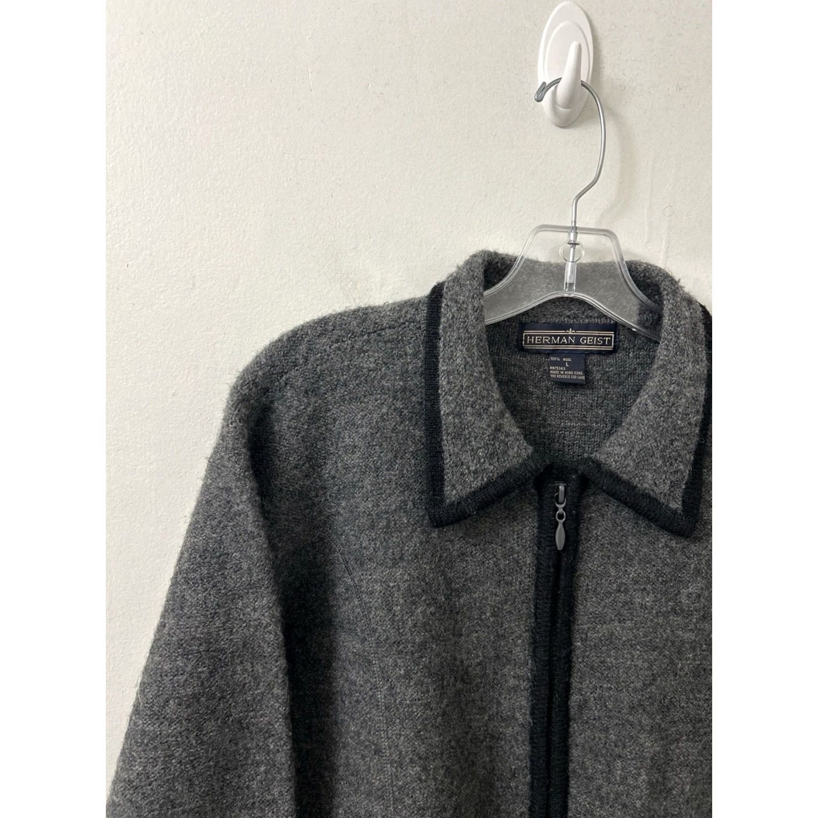 Vintage VINTAGE Herman Geist Cardigan Sweater Womens L Gray 100% Wool Full Zip Jacket Size L / US 10 / IT 46 - 4 Thumbnail