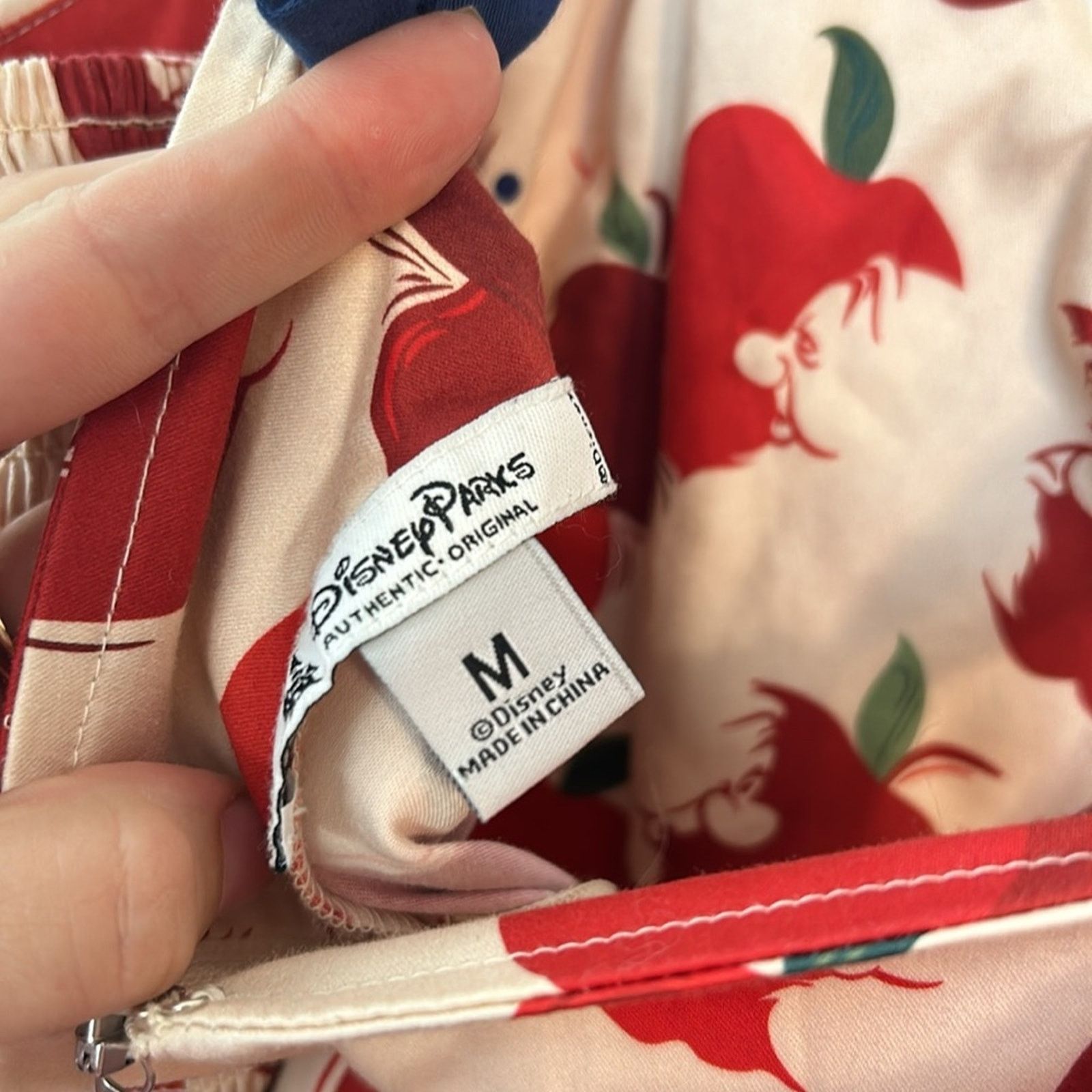 Disney Disney Parks Snow White Poison Apple RARE Dress Size M / US 6-8 / IT 42-44 - 5 Thumbnail