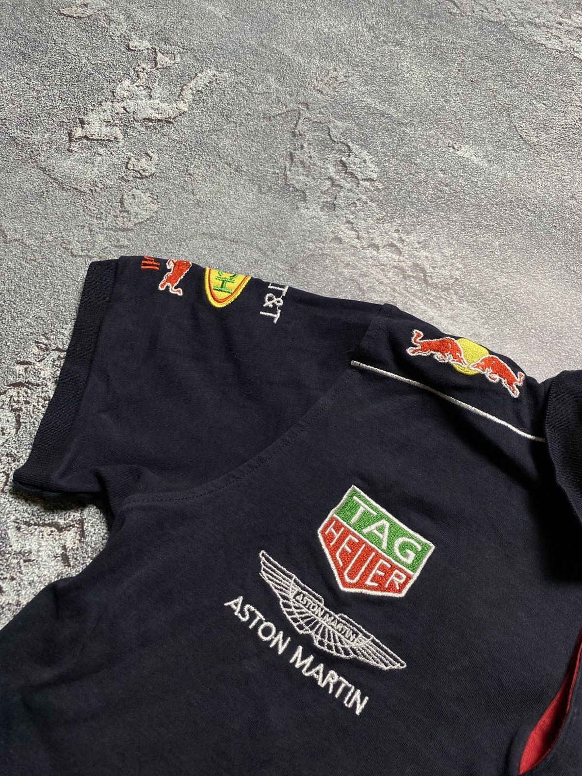 Red Bull × Vintage Red bull aston martin polos vintage Size US S / EU 44-46 / 1 - 3 Thumbnail