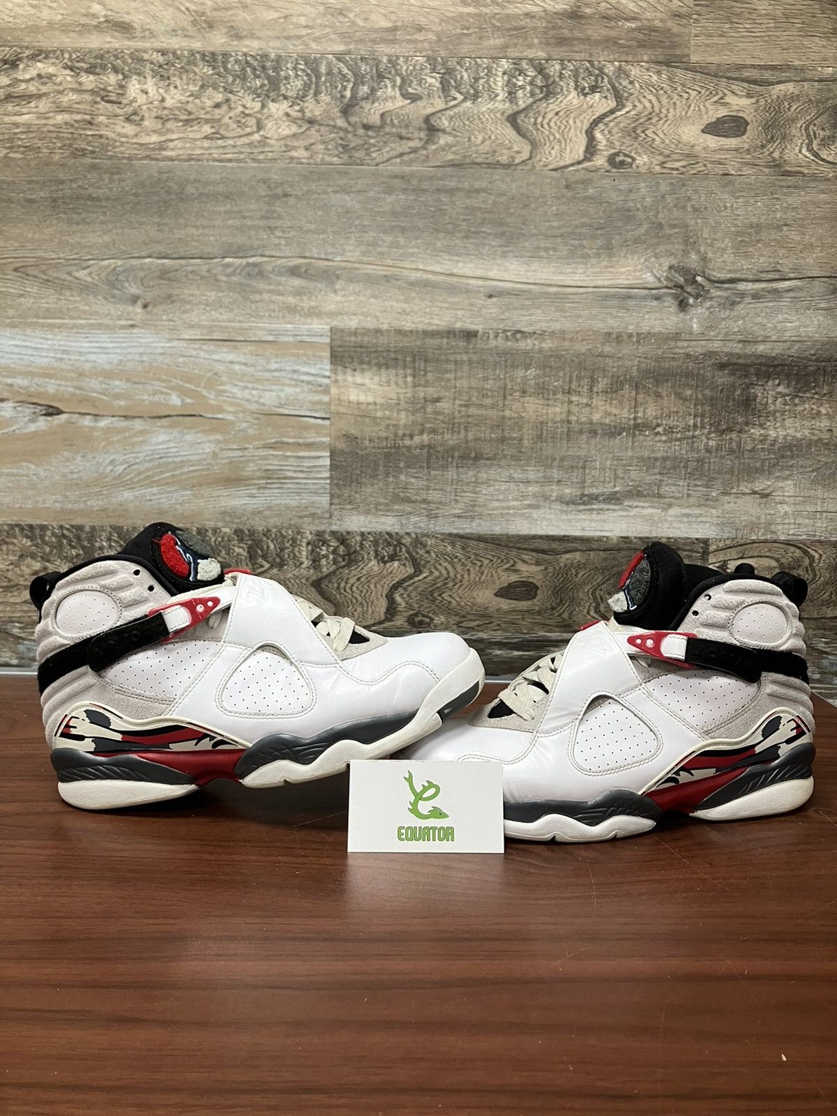 Air jordan 8 retro bugs bunny hot sale