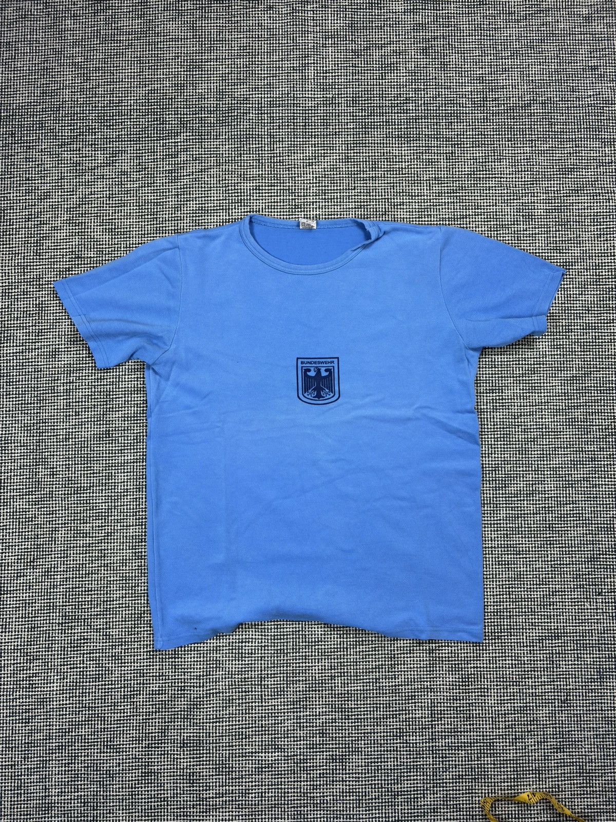 Vintage 80s bundeswehr fade vintage tee army military kanye vultures Size US L / EU 52-54 / 3 - 1 Thumbnail