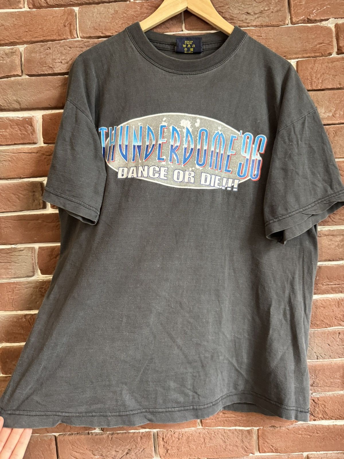 Band Tees Rare Vintage 1996 Thunderdome Dance Die Gabber Band Tshirt Size US XL / EU 56 / 4 - 5 Thumbnail