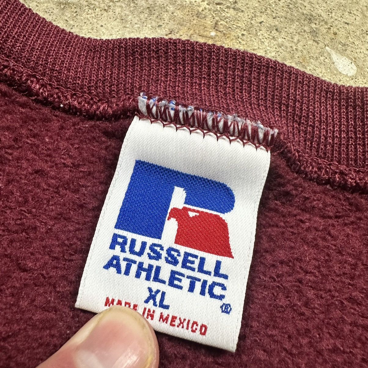 Russell Athletic Vintage 90s Red Russell Athletic Blank Boxy Crewneck Size XL Size US XL / EU 56 / 4 - 4 Thumbnail