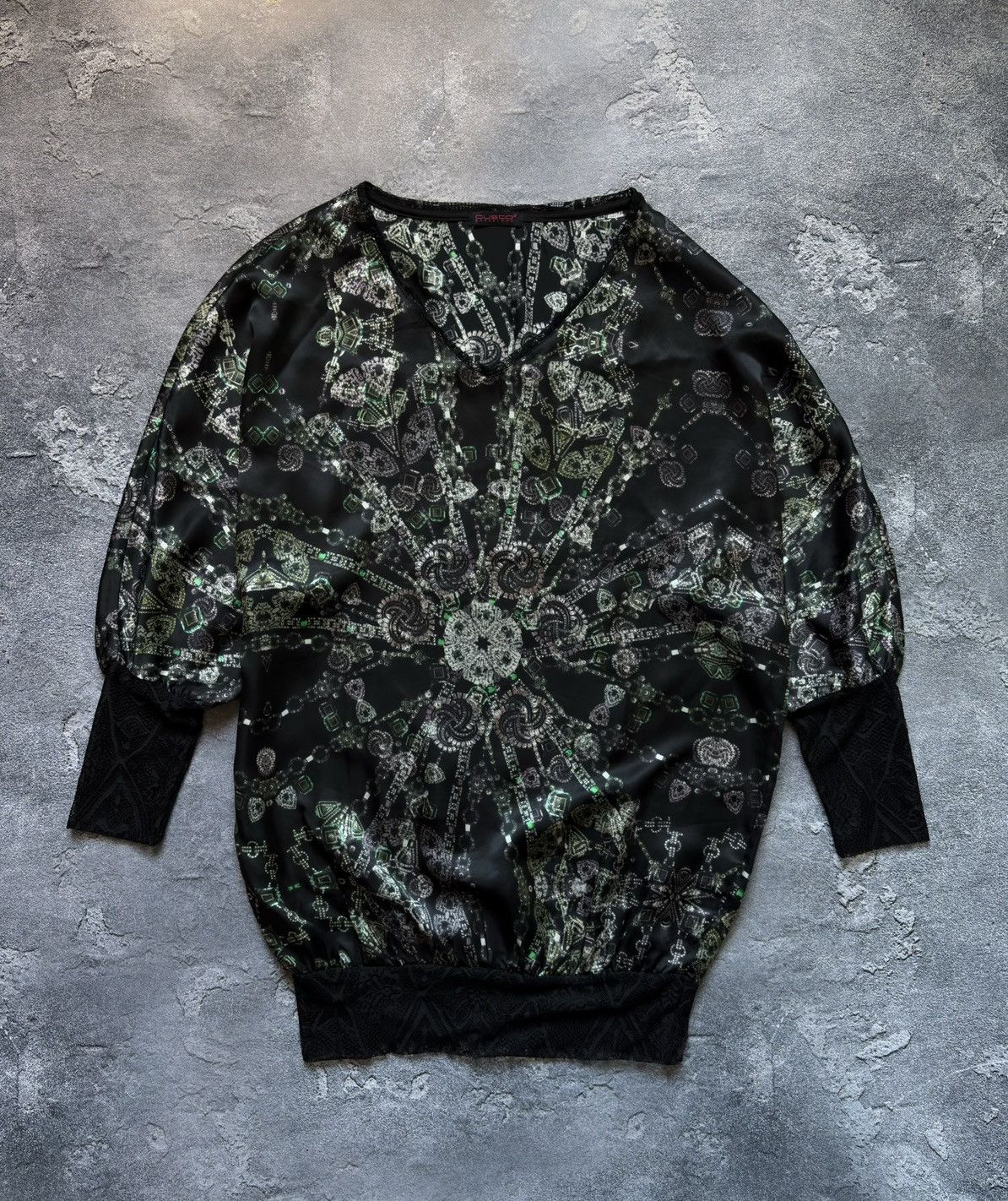 Custo Barcelona Custo Barcelona Luxury Y2K Graphic Jewel Print Silk Blouse Size S / US 4 / IT 40 - 1 Thumbnail