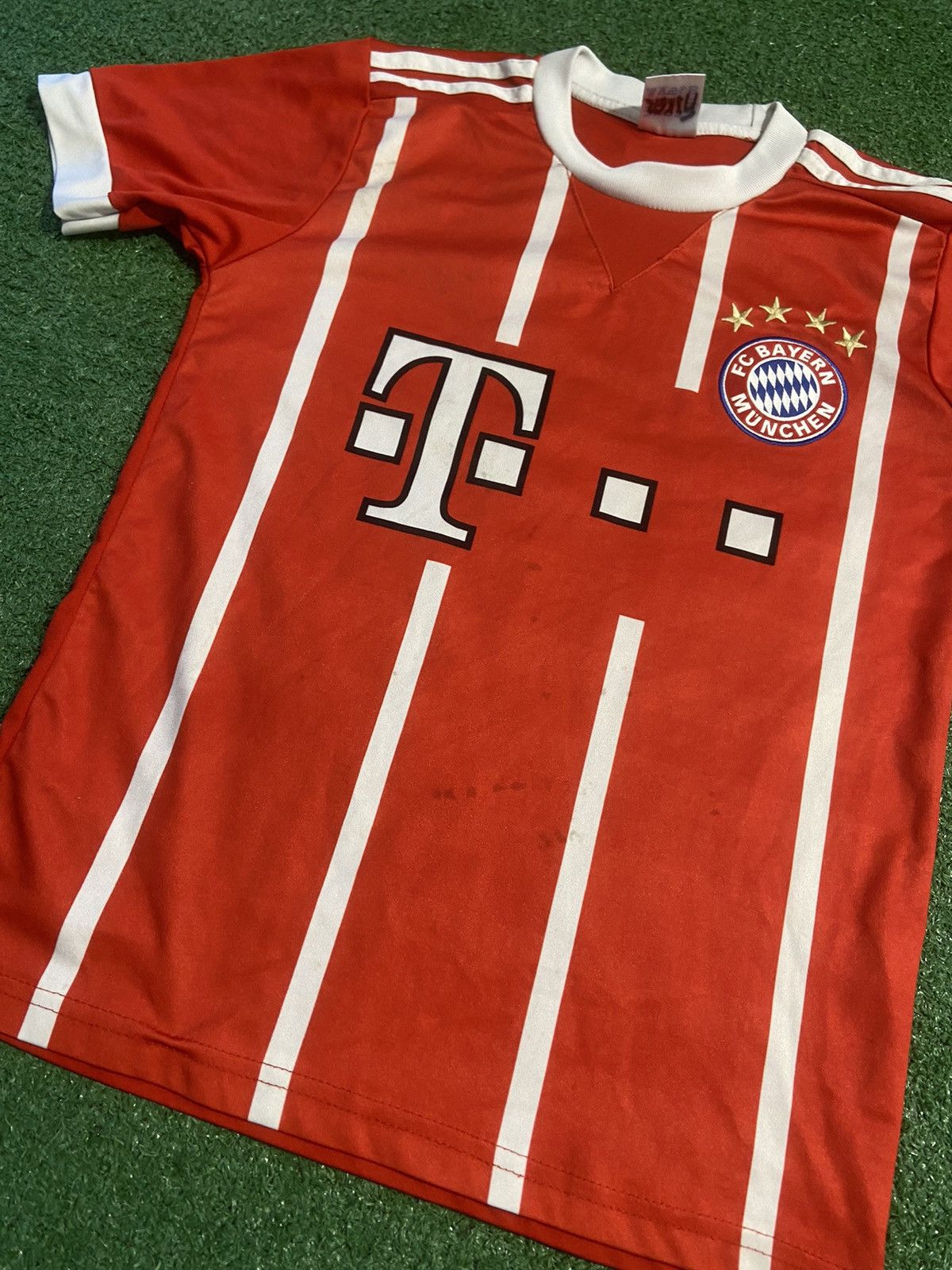 Other Robert Lewandowski tshirt Jersey Size US S / EU 44-46 / 1 - 5 Thumbnail