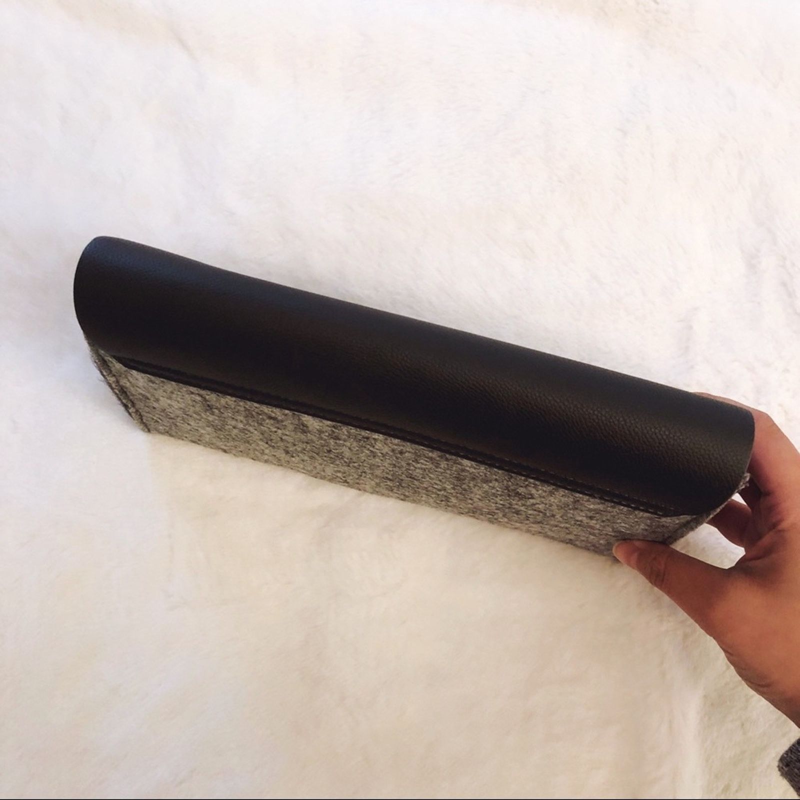 Other La Prairie Gray Makeup Bag/Clutch Size ONE SIZE - 5 Thumbnail