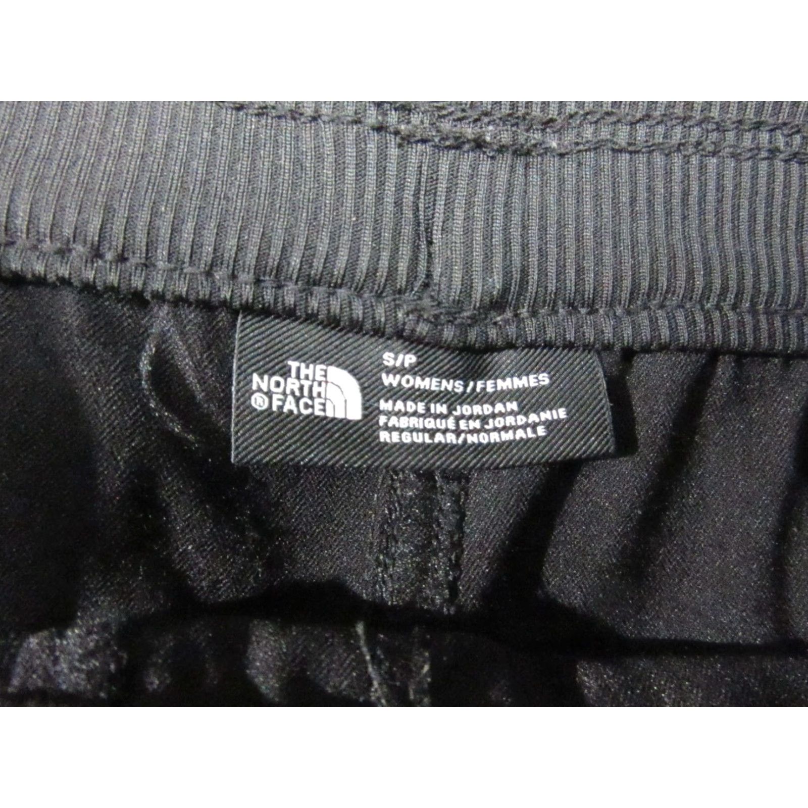 The North Face The North Face Shorts Womens Small Black Aphrodite Side Slit Nylon Size 28" / US 6 / IT 42 - 6 Thumbnail