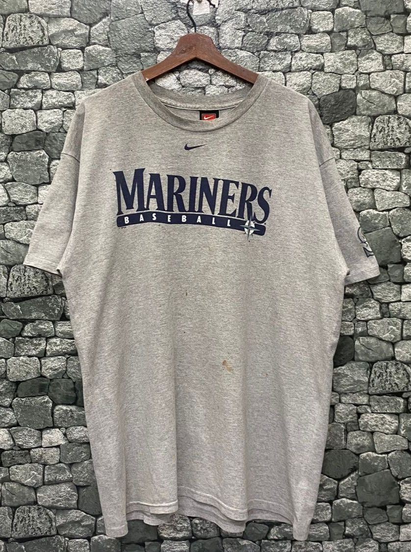 Nike Vintage 2001 Nike Mariners Baseball Sportwear Tshirt Size US XL / EU 56 / 4 - 1 Thumbnail