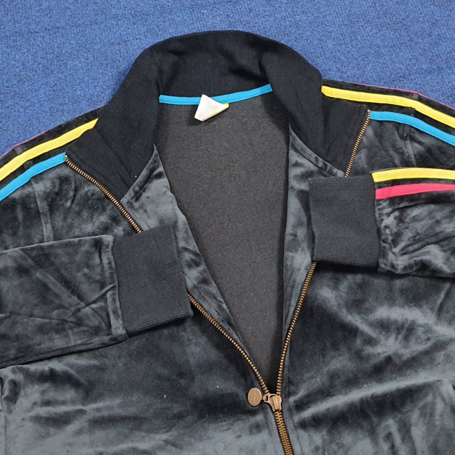 Adidas Vintage Adidas NEO Velour Track Velvet Jacket C283N12 Size US S / EU 44-46 / 1 - 4 Thumbnail