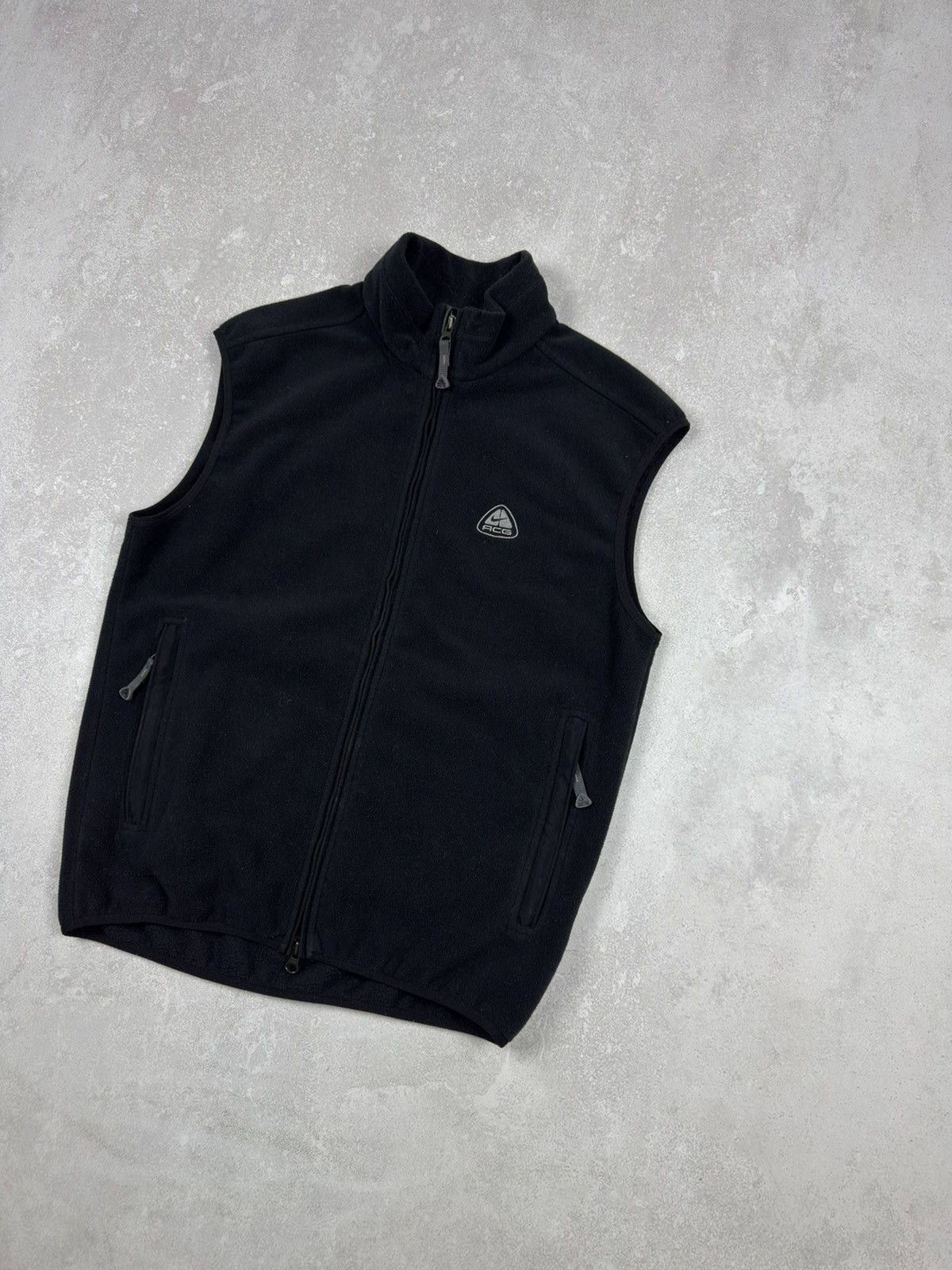 Nike ACG Vintage Nike ACG Therma-Fit Fleece Outdoor Vest Jacket 00s Size US M / EU 48-50 / 2 - 3 Thumbnail