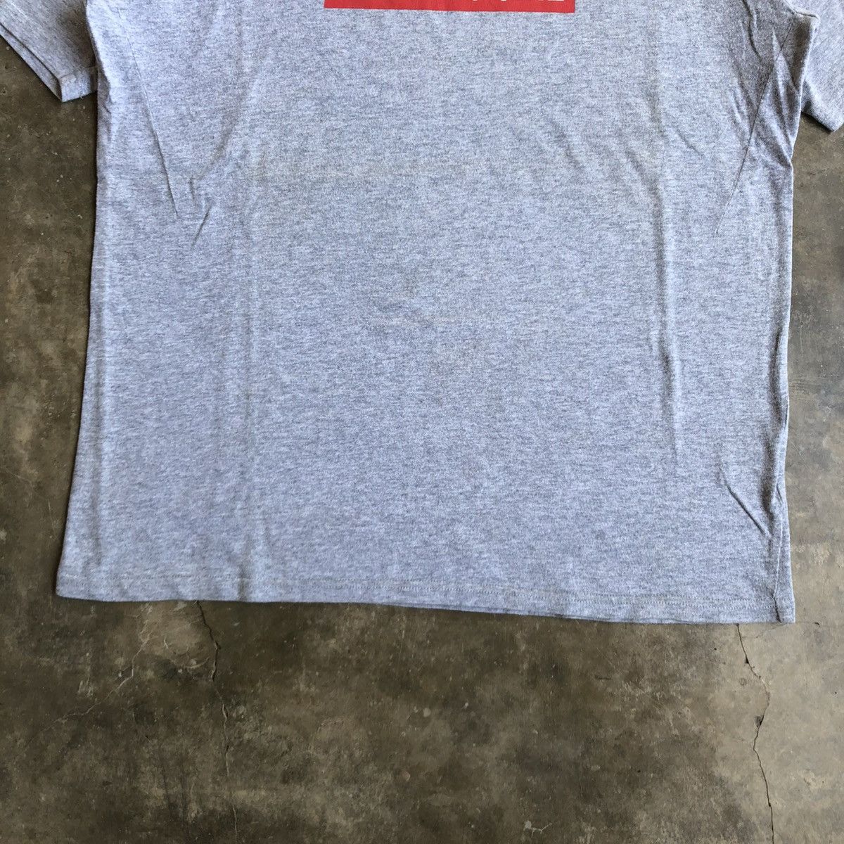 Number (N)ine Vintage Number (N)ine Spell Out Box Logo T-shirt Grey Size US L / EU 52-54 / 3 - 4 Thumbnail