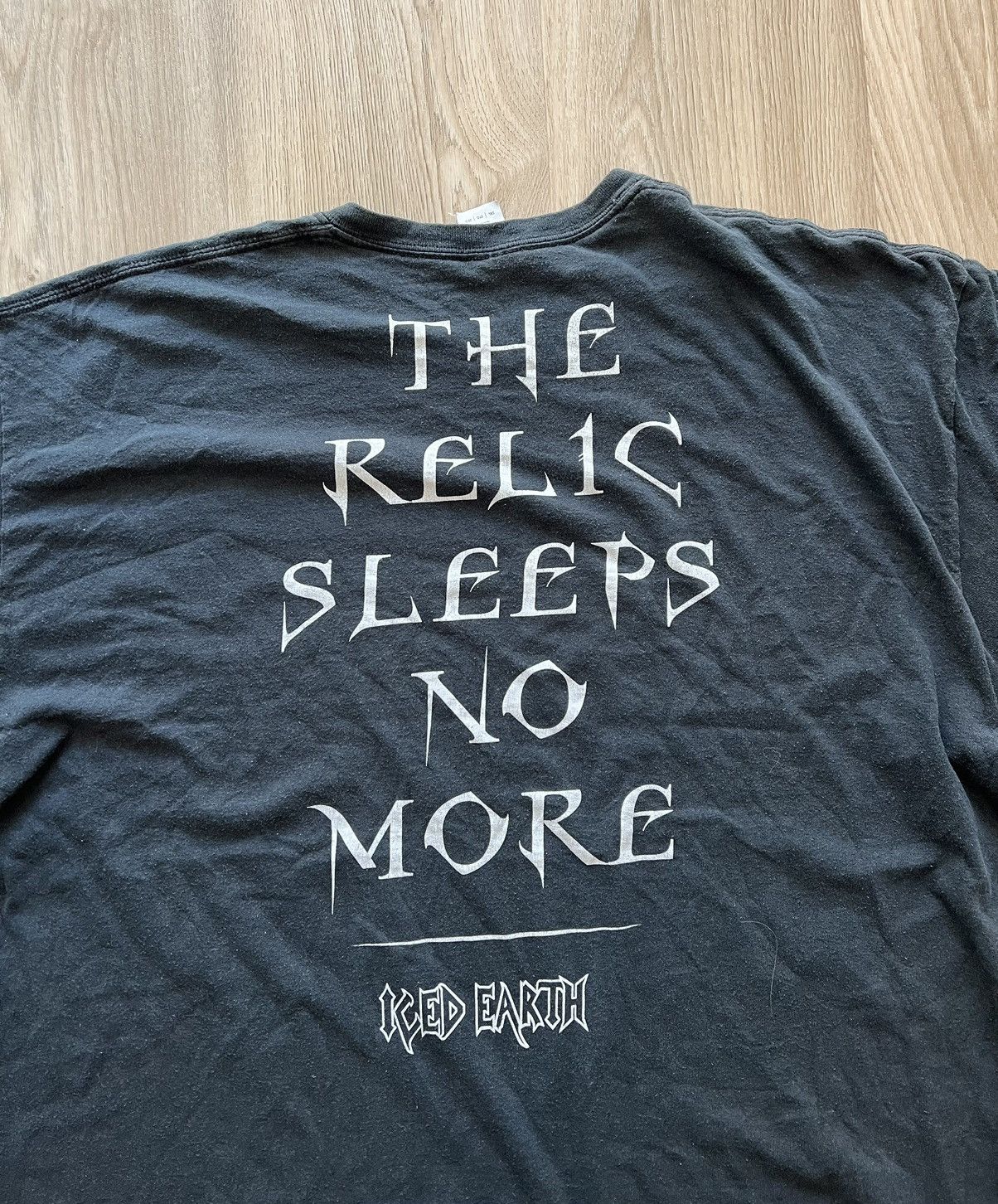 Band Tees × Vintage Vintage Iced Earth The Relic Sleeps No More T-Shirt tee Size US XXL / EU 58 / 5 - 6 Thumbnail