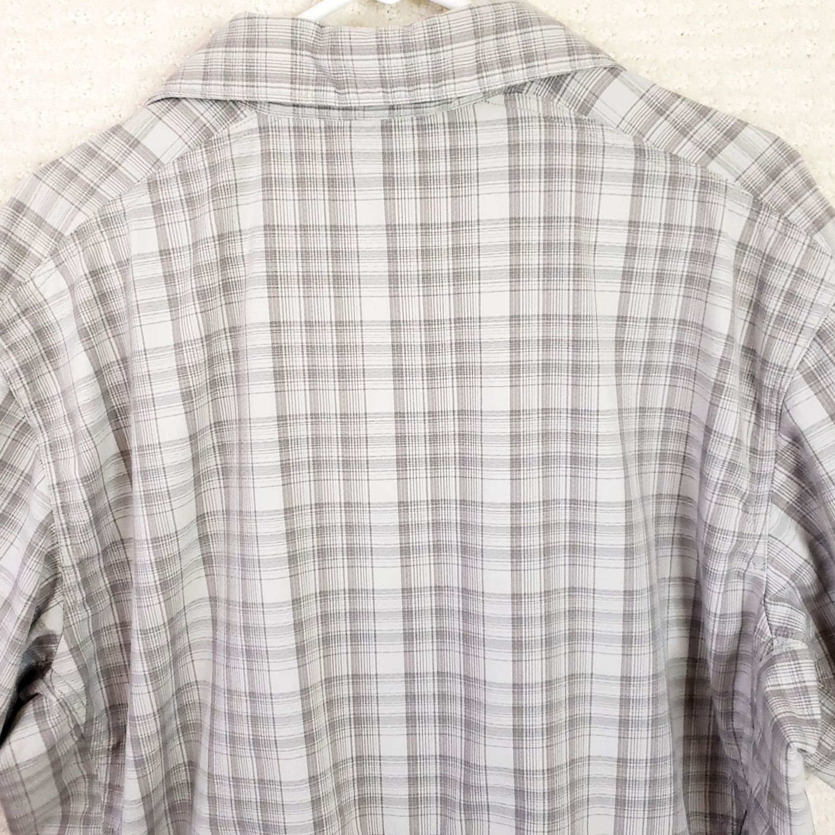Mountain Hardwear Mountain Hardwear Shirt Mens XL Plaid Short Sleeve Button Up Hiking Outdoors Size US XL / EU 56 / 4 - 7 Thumbnail