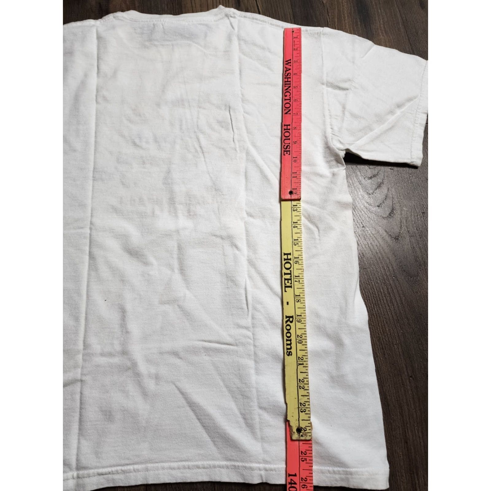 Gildan VINTAGE Gildan Labadee Beach Haiti Embroidered Travel Souvenir T-Shirt Large White Graphic Print 80s 90s Mens Size US L / EU 52-54 / 3 - 3 Thumbnail
