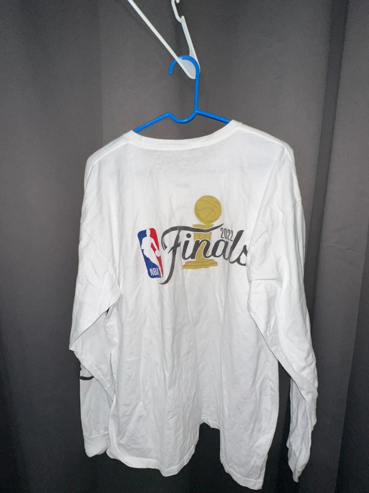 Designer Golden State Warriors 2022 NBA Finals Champs Tee XL Fanatics Size US XL / EU 56 / 4 - 7 Thumbnail