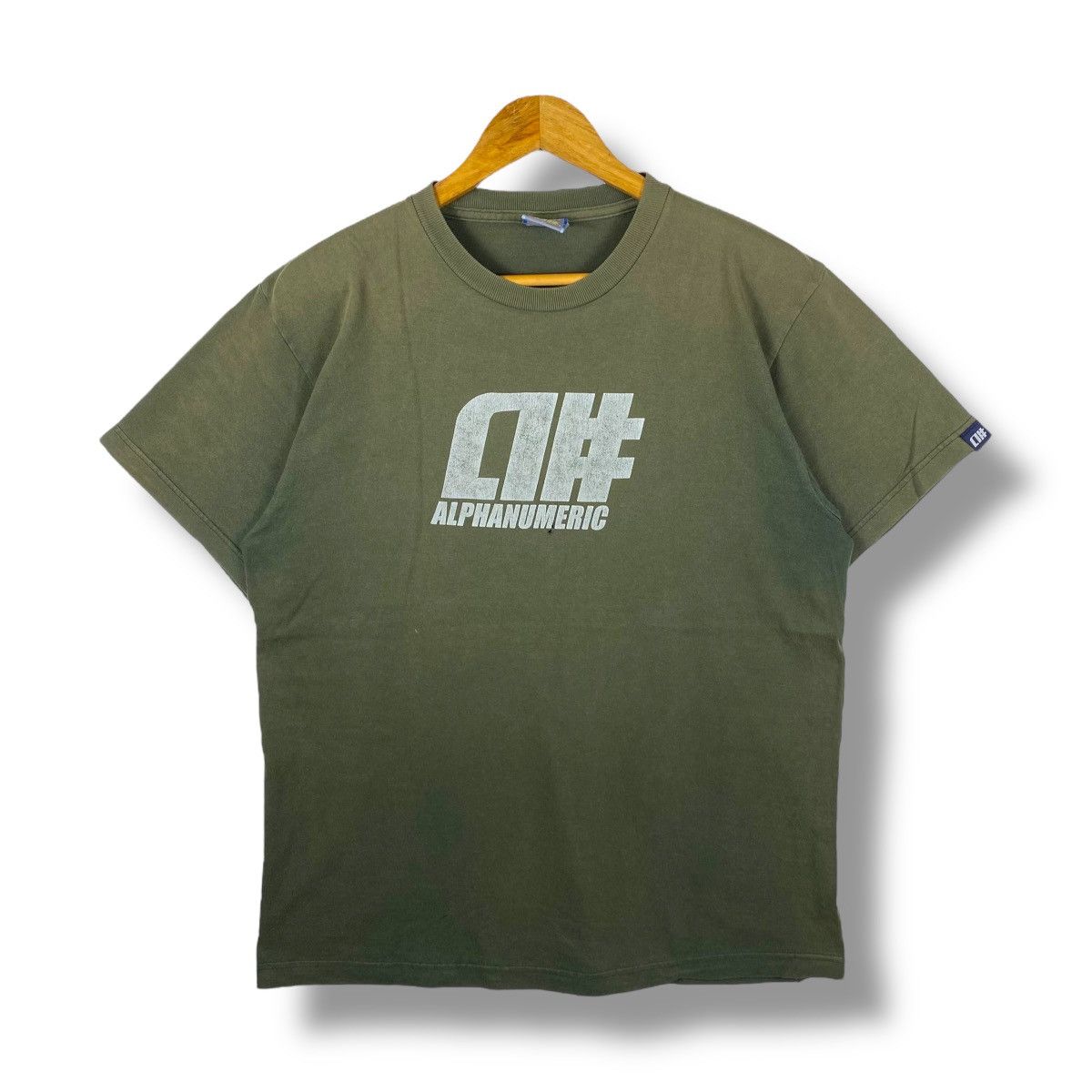Alphanumeric Vintage 00's ALPHANUMERIC Logo Graphic Faded Distressed Tee Size US L / EU 52-54 / 3 - 1 Thumbnail