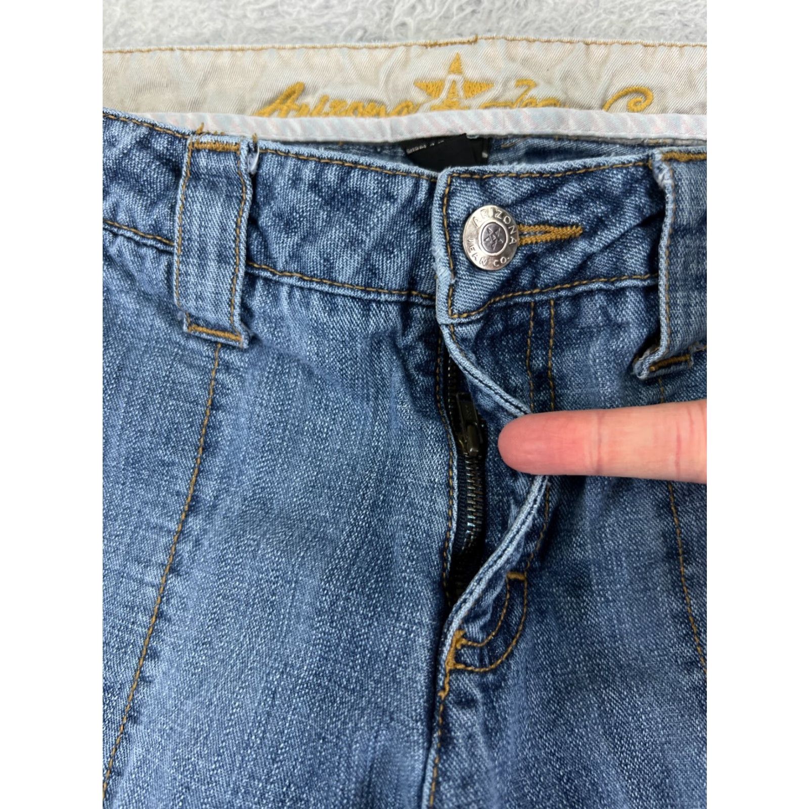 Vintage Arizona Jeans Co Jeans Womens 11 Blue Denim Low Rise Flared 30x29 Cotton Button Zipper 5-Pocket Design Regular Vintage? No — Wait Size 32" / US 10 / IT 46 - 5 Thumbnail