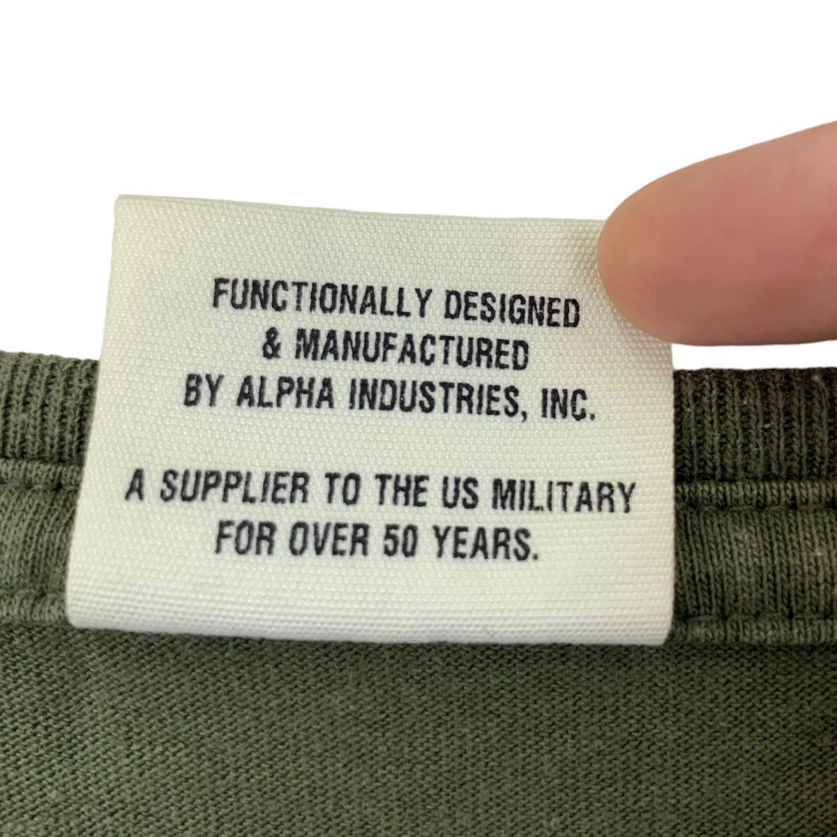 Alpha Industries Vintage ALPHA INDUSTRIES ARMY Embossed Pocket Tee Shirt Size US M / EU 48-50 / 2 - 7 Thumbnail