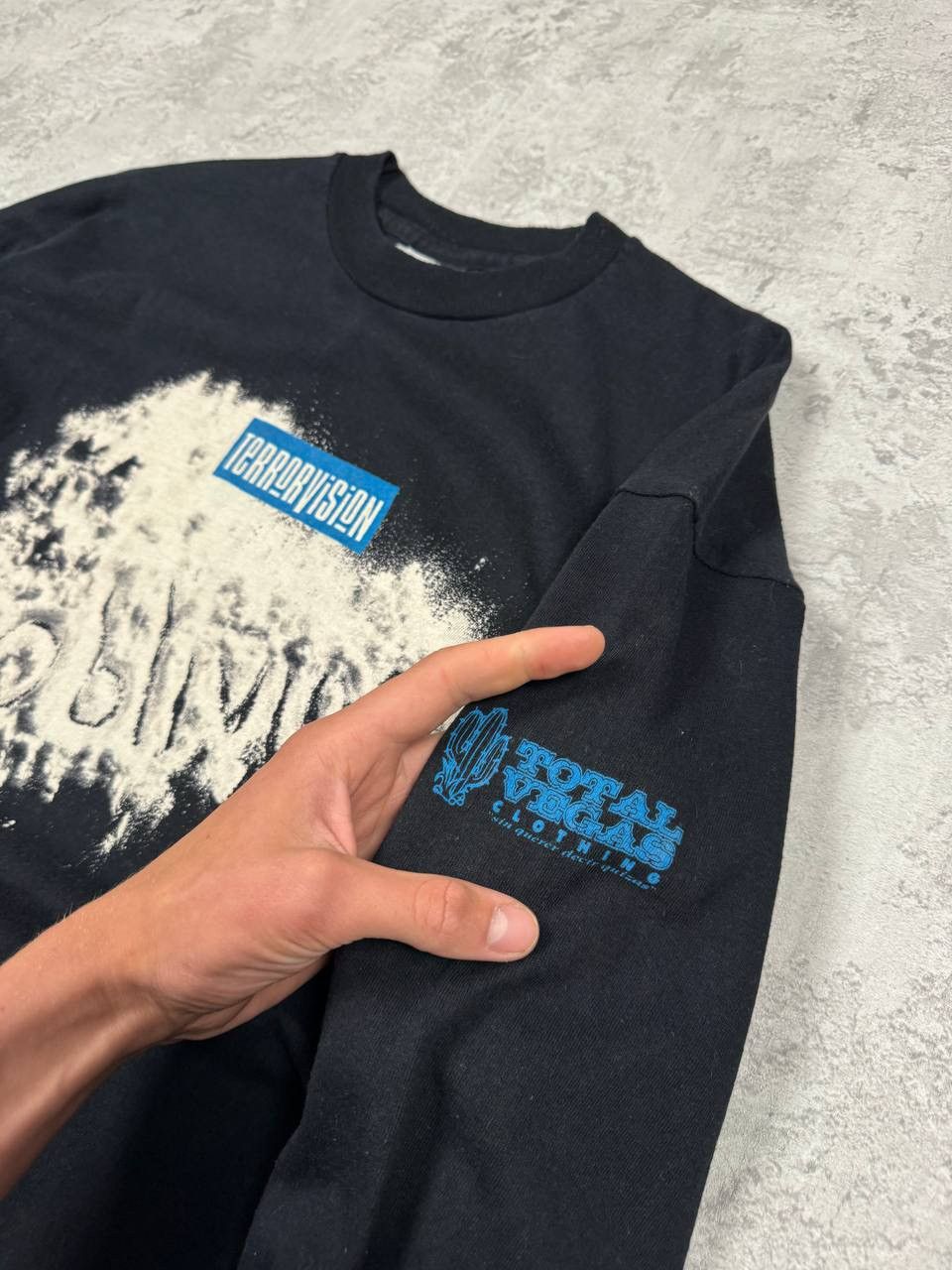 Band Tees RARE Vintage The Terrorvision Oblivion Black Long Sleeve Size US XL / EU 56 / 4 - 5 Thumbnail