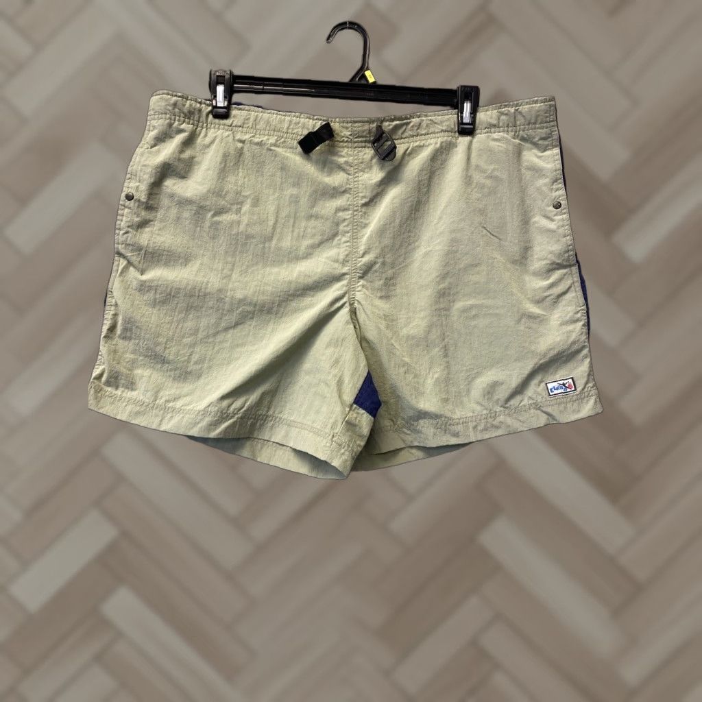 Olive VINTAGE Oregon Shorts Mens M Olive Green Casual Surf Baggies Lined Pockets 80s 90s Size US 31 - 1 Thumbnail