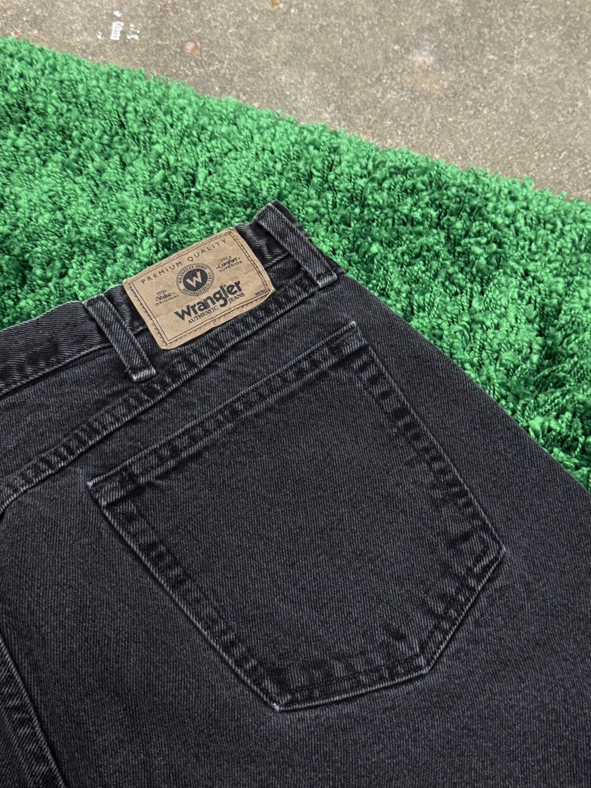 Vintage × Wrangler Vintage Wrangler Black Classic Denim Jeans Sz. 38 Size US 38 / EU 54 - 2 Thumbnail