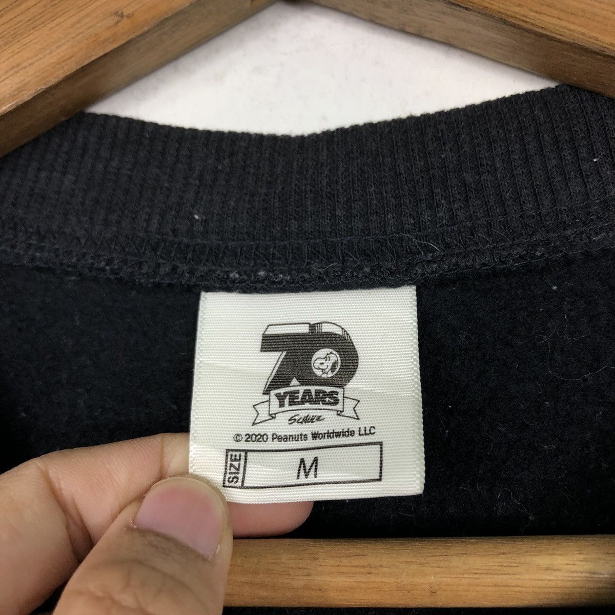 Japanese Brand Rare Snoopy Graphic Sweatshirt — 70 Years Edition Size US M / EU 48-50 / 2 - 14 Thumbnail