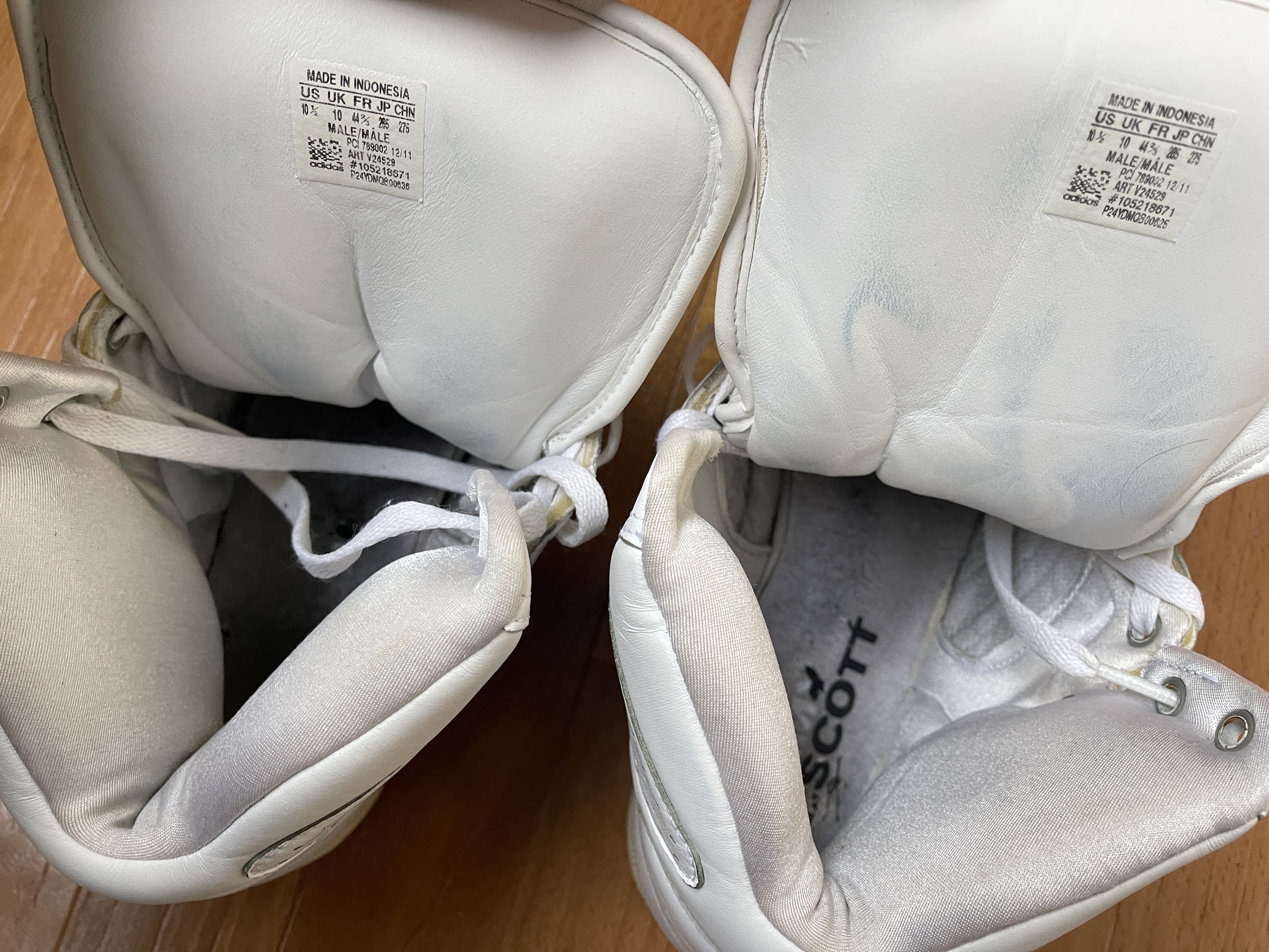 Adidas × Jeremy Scott Adidas sneakers, Jeremy Scott Instinct, Hi Top shoes, V24529 Size US 10.5 / EU 43-44 - 10 Thumbnail
