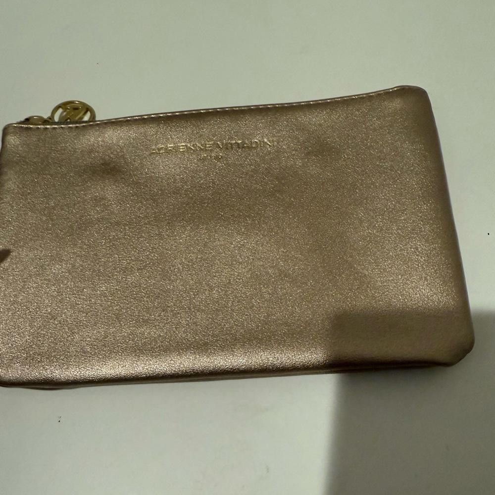Designer Adrienne Vittadini Gold Charging Wristlet Clutch Powerbank Size ONE SIZE - 3 Thumbnail