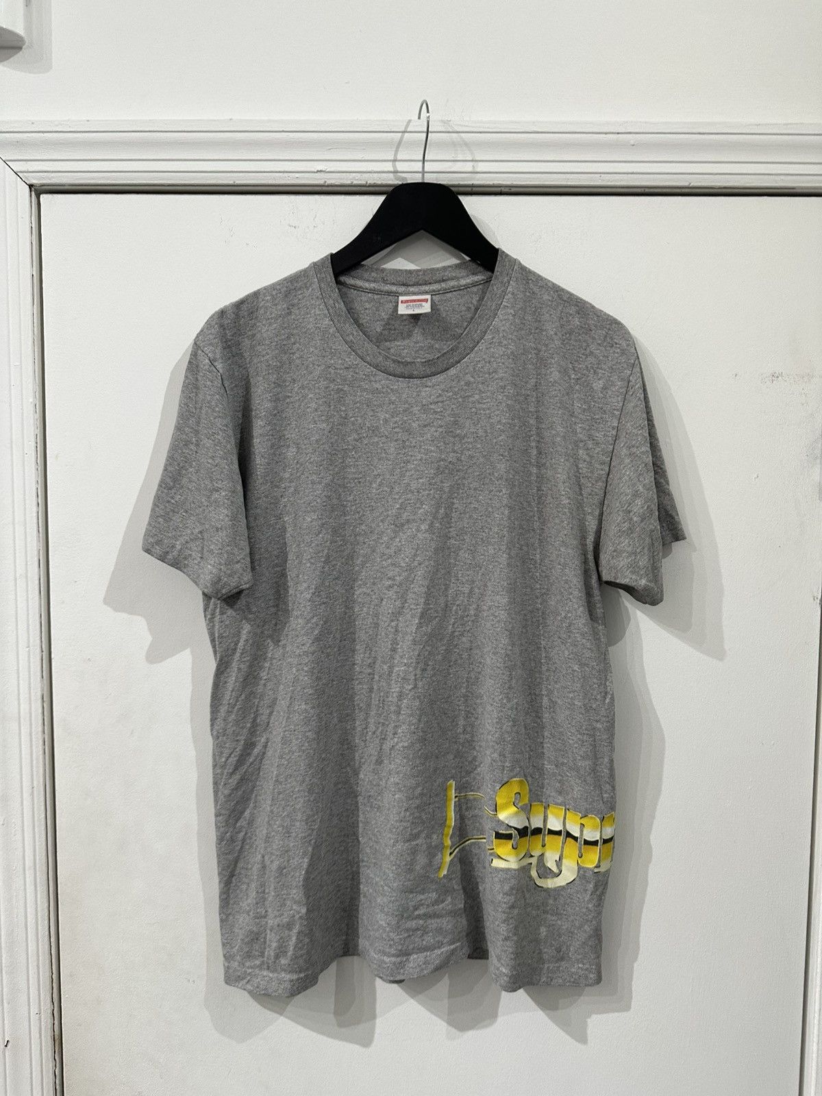 Supreme Supreme Tommy Gun T-Shirt Grey Size L Made In USA Gold Size US L / EU 52-54 / 3 - 1 Thumbnail