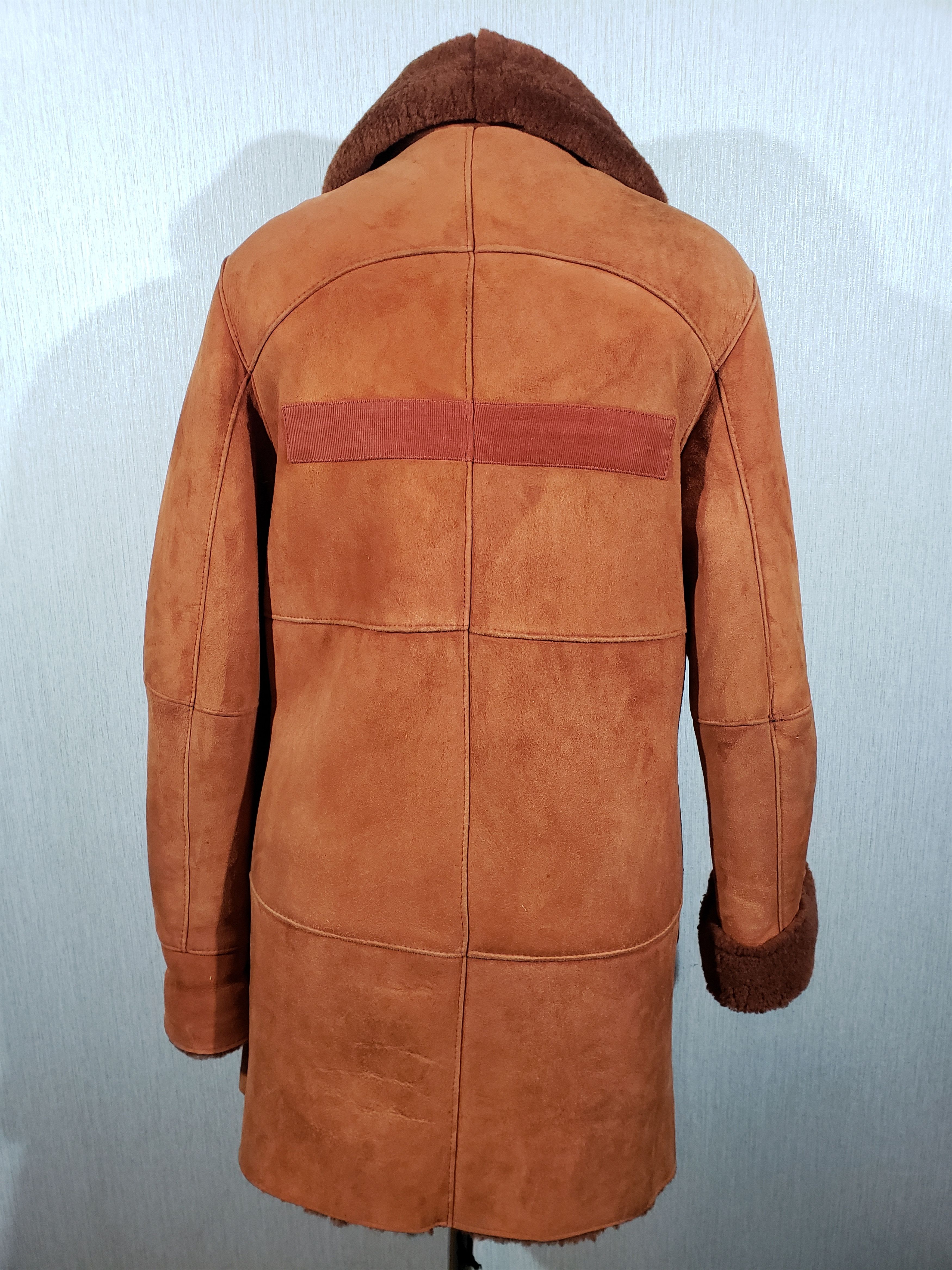 Other Wonderful women's warm sheepskin coat. Size L / US 10 / IT 46 - 4 Thumbnail
