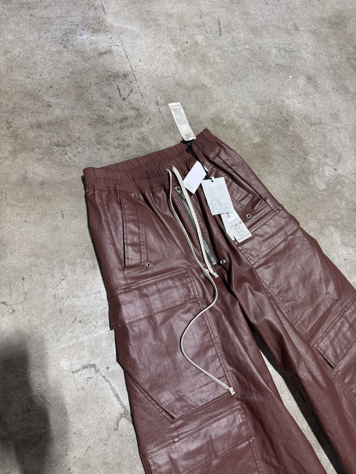 Rick Owens Rick Owens AW24 burgundy belacargo Size US 33 - 2 Thumbnail
