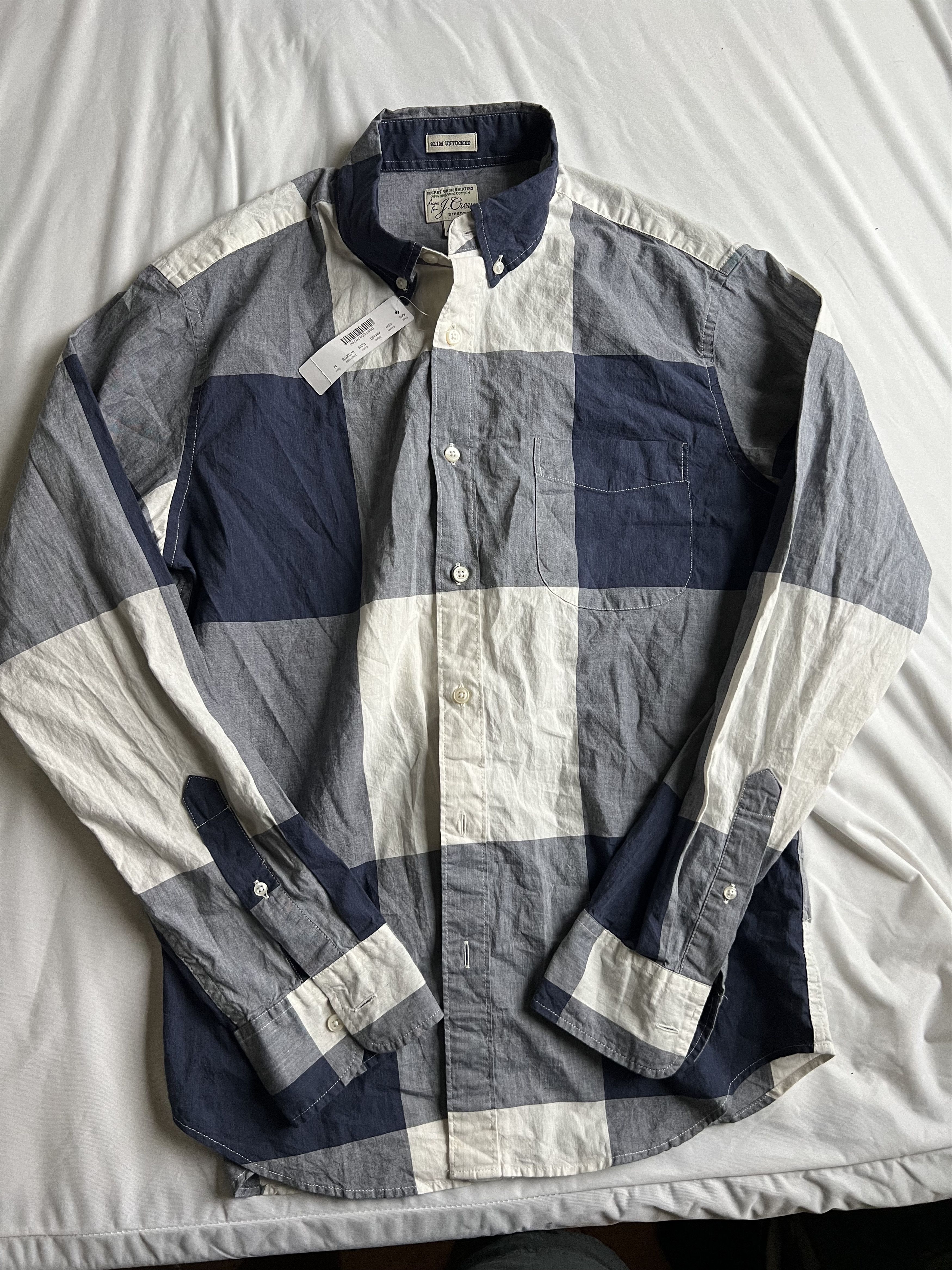 J.Crew J. Crew Lightweight Button Up Shirt slim fit untucked small Size US S / EU 44-46 / 1 - 1 Thumbnail