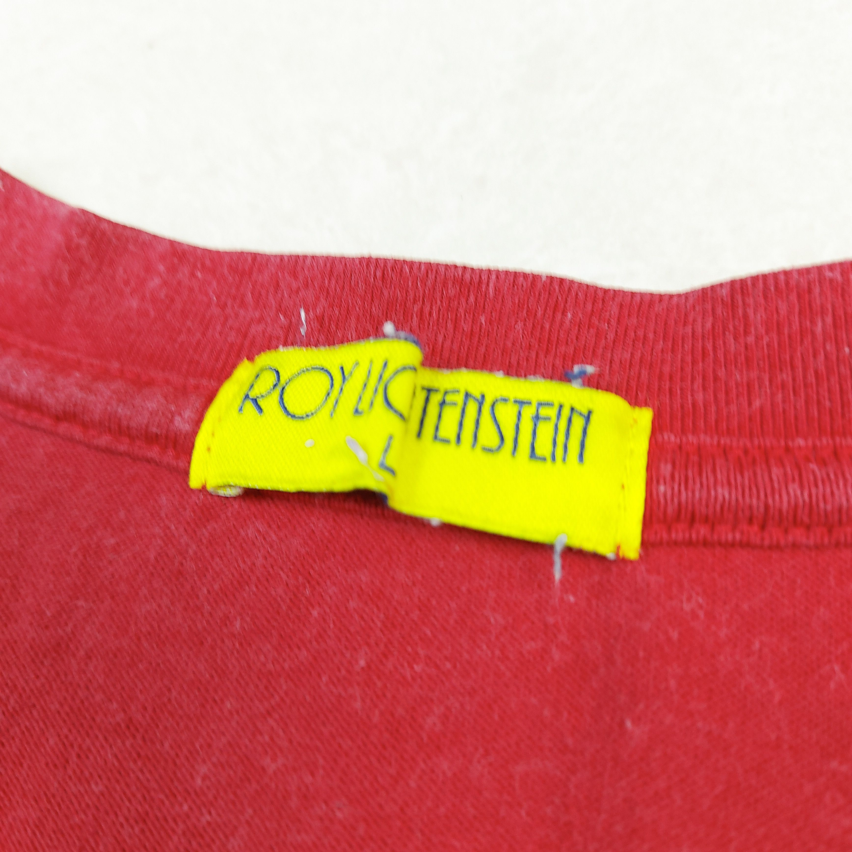 Uniqlo Vintage Y2K Roy Lichtenstein Airplane Pop Art TEE Size US L / EU 52-54 / 3 - 10 Thumbnail