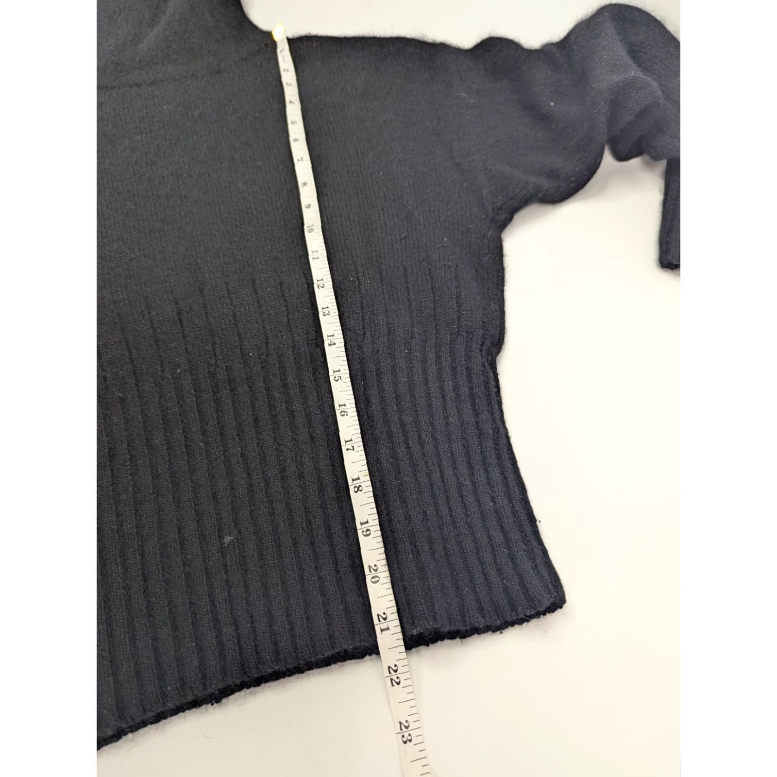 Obermeyer VINTAGE Obermeyer Black Turtleneck Knit Sweater - Wool Blend - Size S (Women) - Ski Soft Tee - Long Sleeve - Solid - Mens? Size S / US 4 / IT 40 - 4 Thumbnail