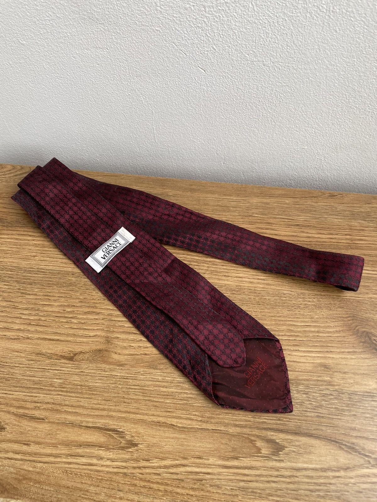 Versace Rare Gianni Versace Vintage 90s Medusa Logo 100% Silk Tie Size ONE SIZE - 2 Thumbnail