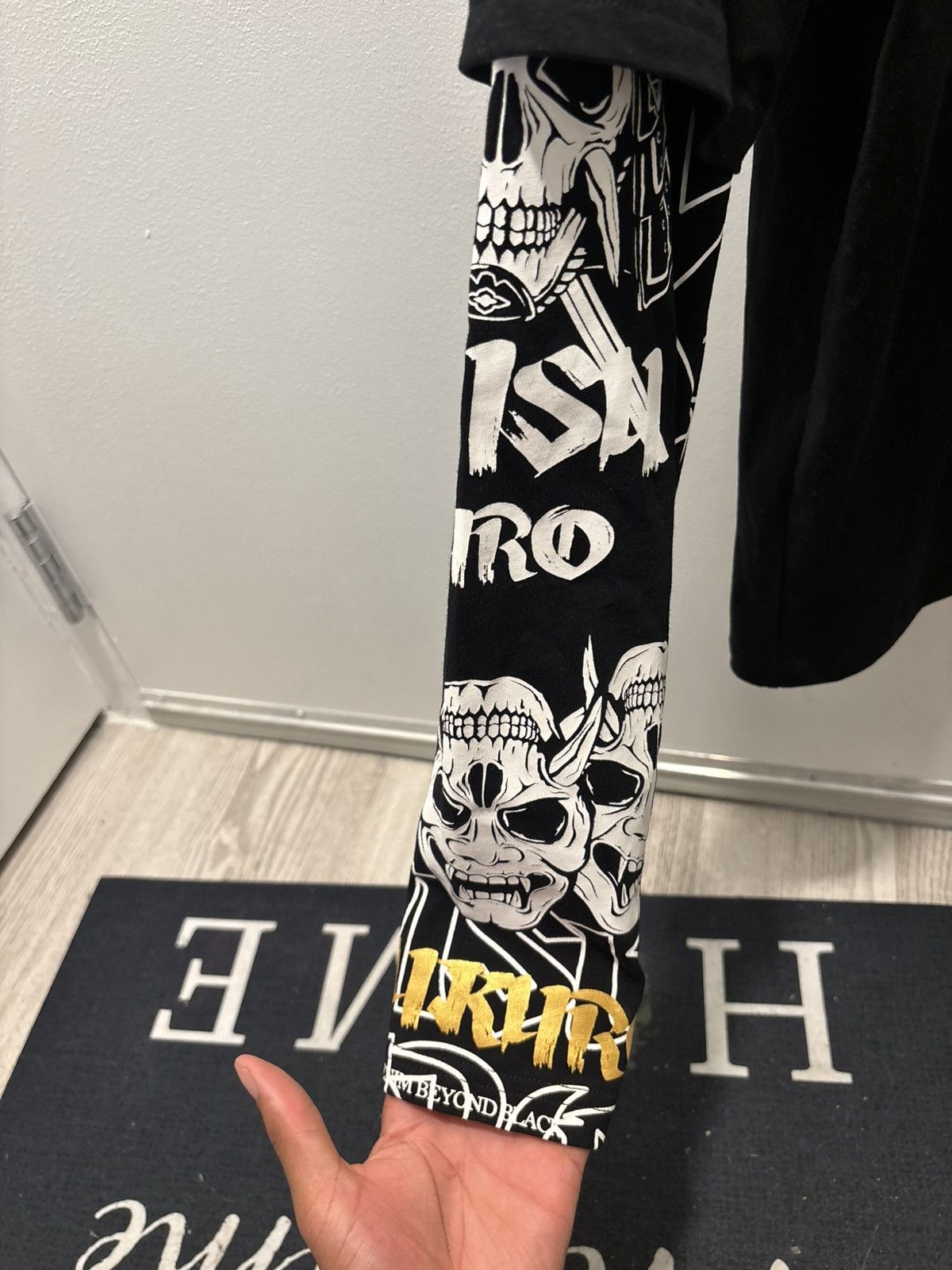 Evisu Rare Vintage Evisu Skull Long Sleeve T-Shirt Size US S / EU 44-46 / 1 - 3 Thumbnail