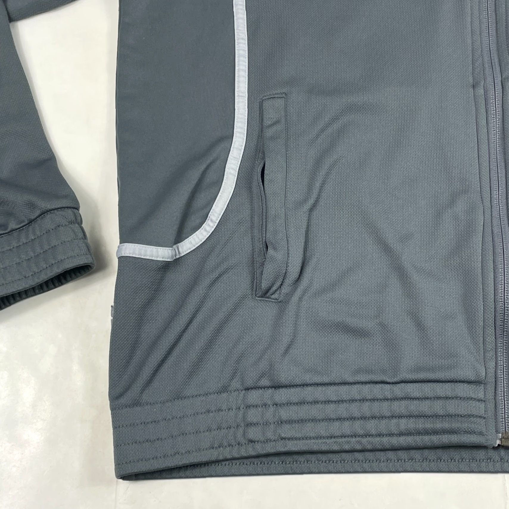 Nike Nike Dri-Fit Jacket Mens XL Gray Full Zip Lined运动? Size US XL / EU 56 / 4 - 5 Thumbnail