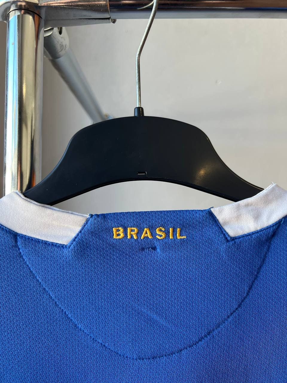 Nike 2006/08 BRAZIL RARE AWAY SOCCER JERSEY FOOTBALL SHIRT NIKE M Size US M / EU 48-50 / 2 - 16 Thumbnail