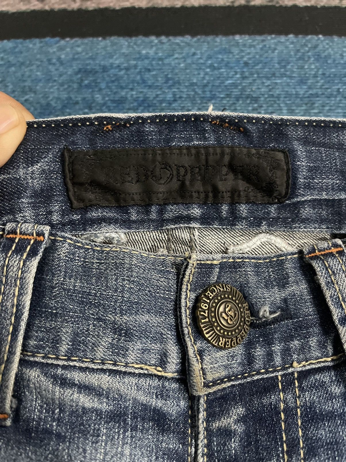 Japanese Brand VINTAGE RED PEPPER JAPAN&CO EMBROIDERY LOGO DENIM JEANS Size US 34 / EU 50 - 11 Thumbnail